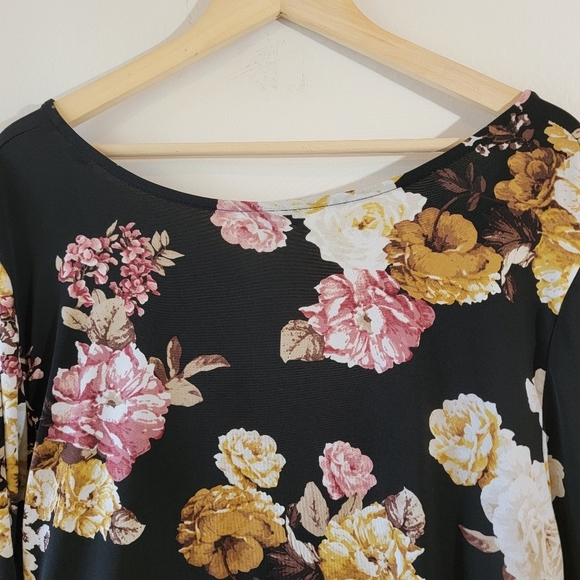 TORRID Black Floral Faux Wrap Long Sleeve Tie Waist Top 4X Boho Fall Cottagecore - Picture 6 of 11